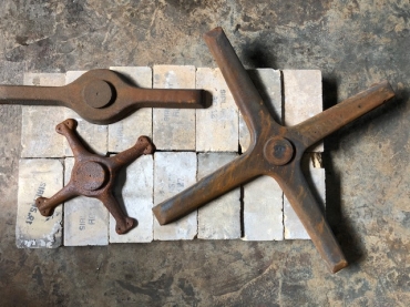 Bases de Mesa o Crucetas